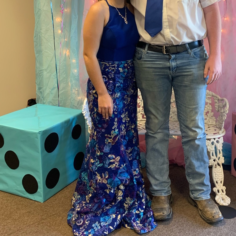 Ellie Wilde prom dress